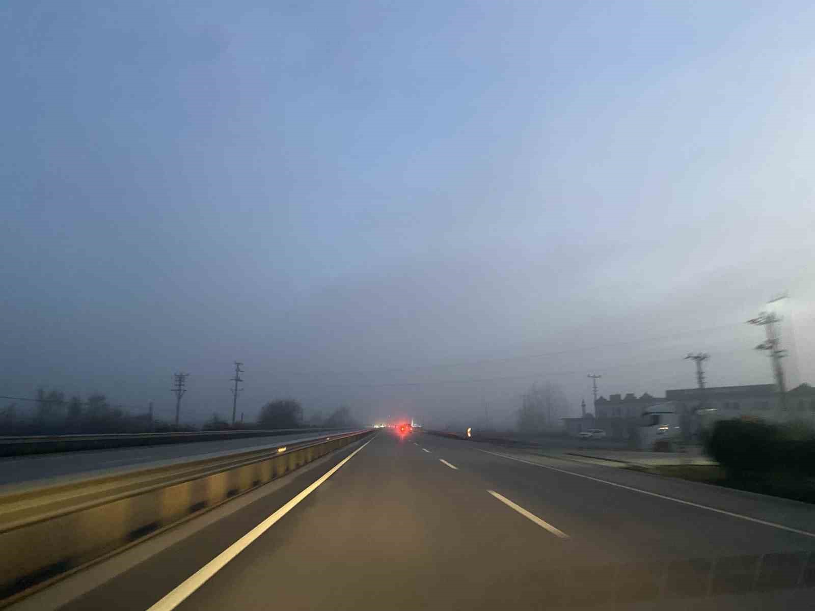 &Ccedil;anakkale Boğazı sis nedeniyle transit gemi ge&ccedil;işlerine kapatıldı
