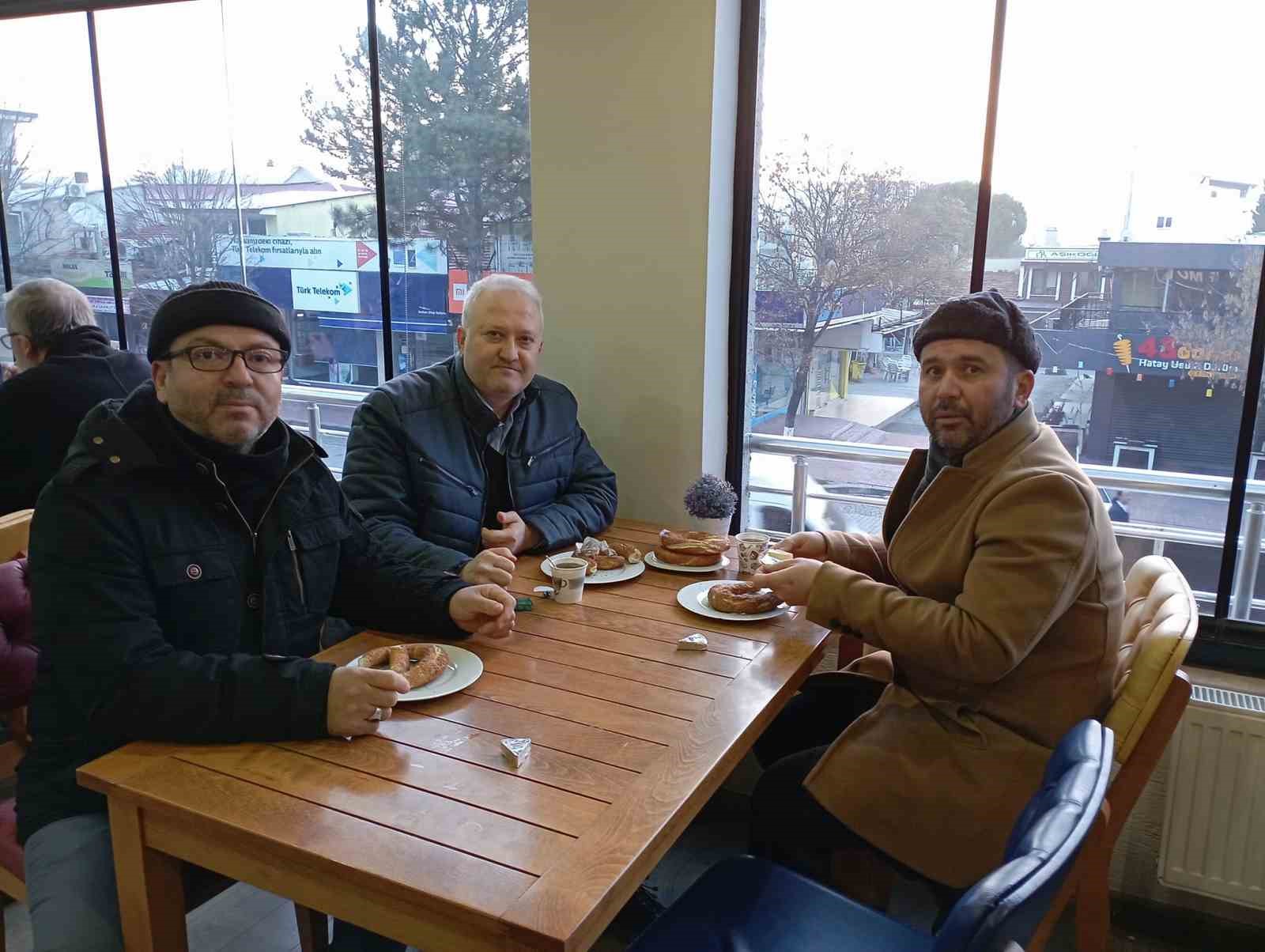 Gediz’de ’ailece camideyiz, milletçe duadayız’ sabah namazı buluşması