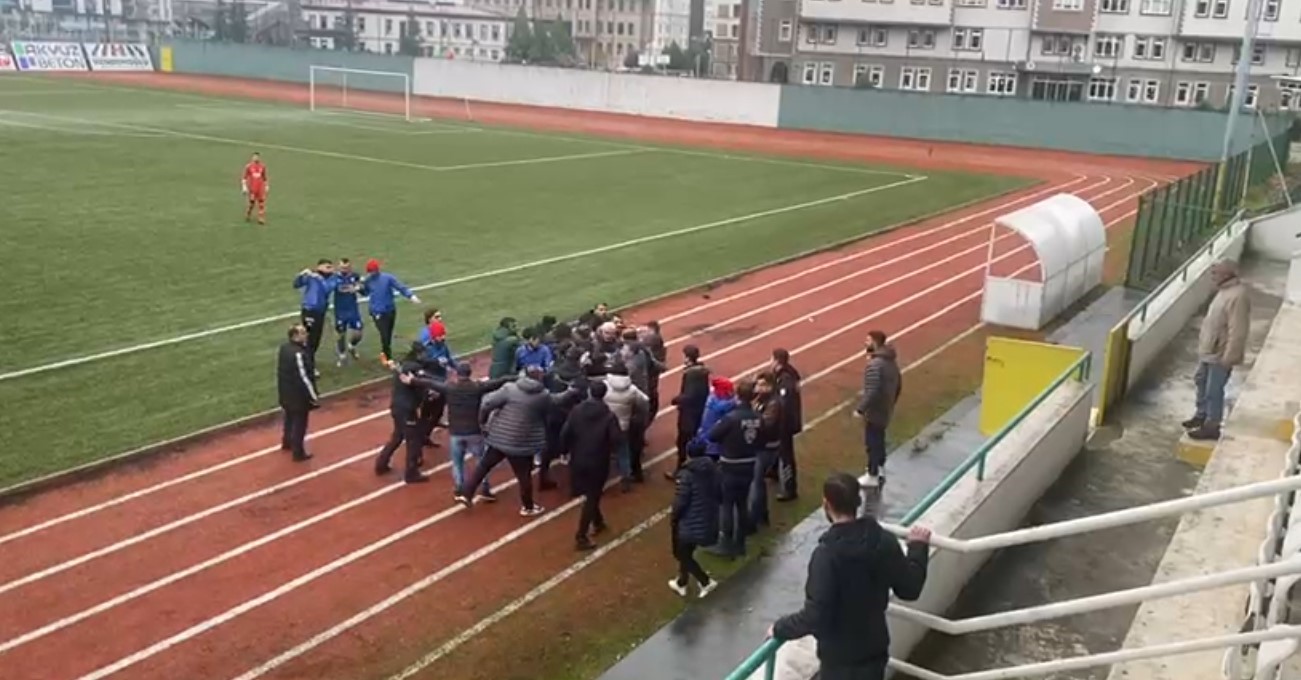 Trabzon’da amatör lig maçında gerginlik
