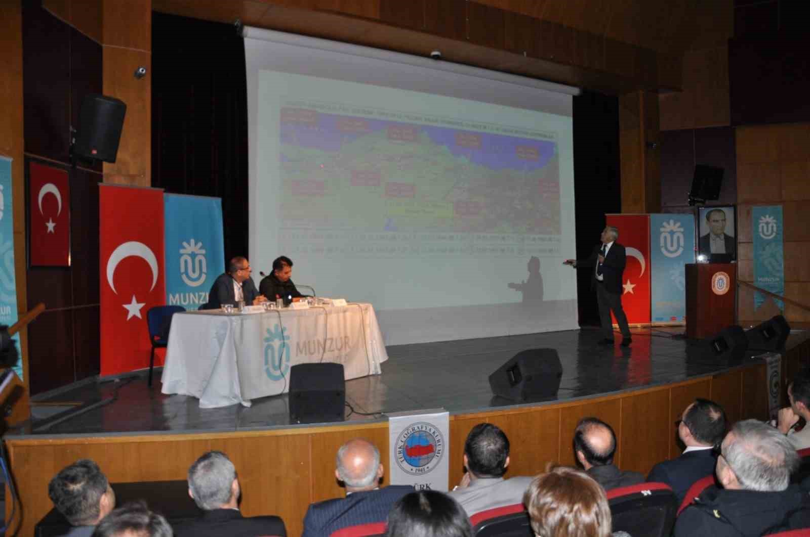 Tunceli’de "Deprem Dirençliliği Paneli" düzenlendi