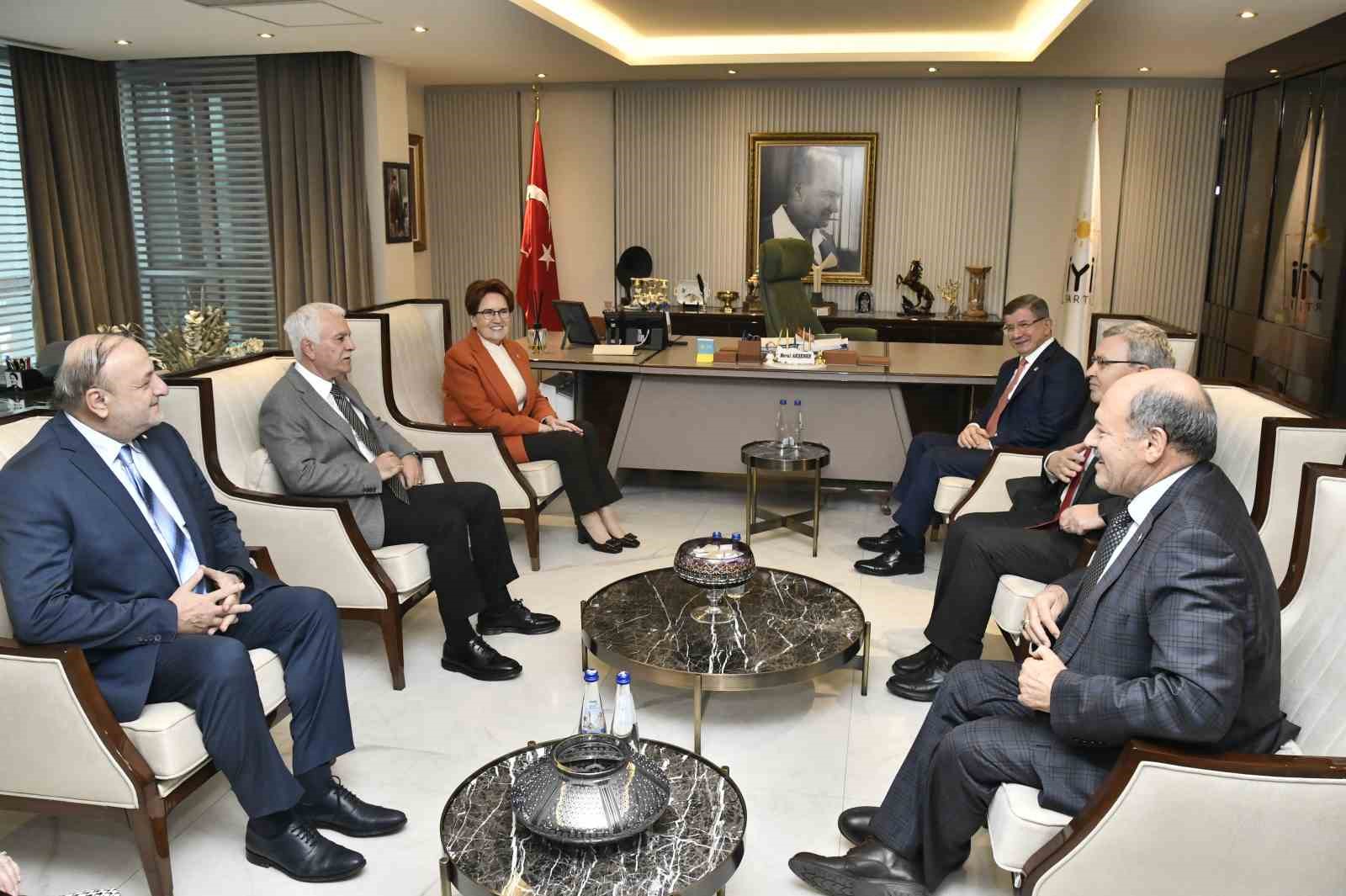 Gelecek Partisi Genel Başkanı Davutoğlu’ndan İYİ Parti lideri Akşener’e ziyaret