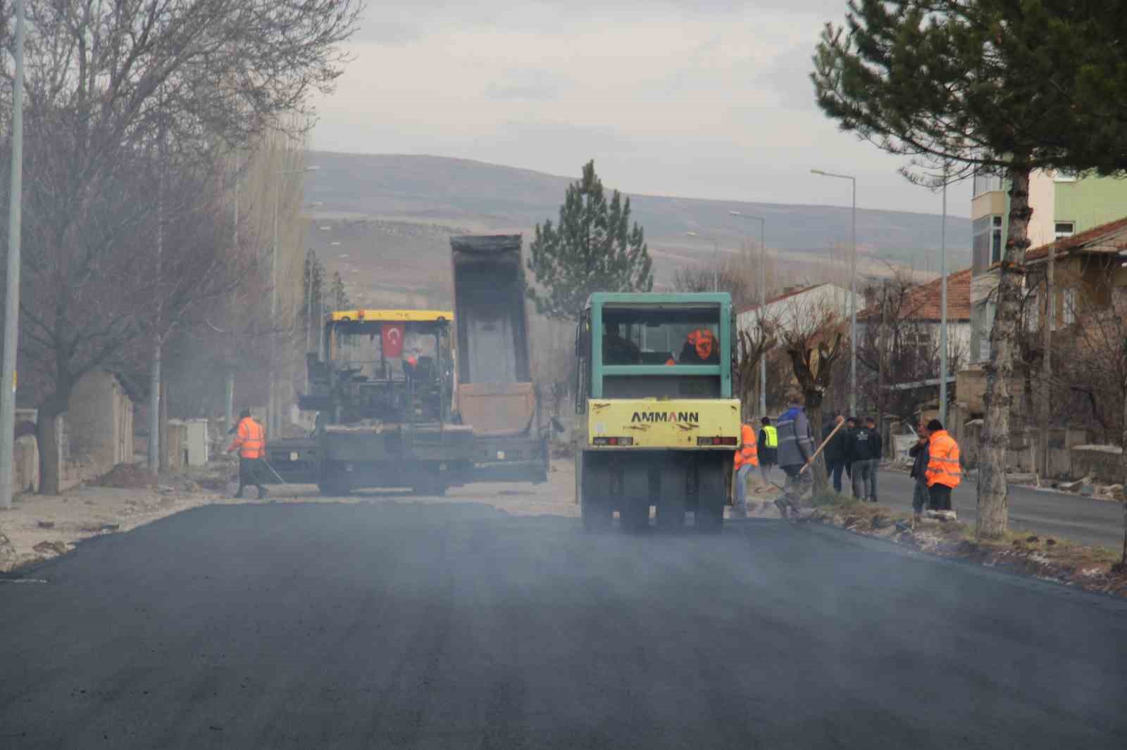 Bünyan Sümer Mahallesi’nde asfalt çalışmaları başladı.
