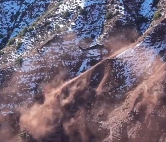 Şırnak’ta kayalıklardan düşen çoban askeri helikopterle kurtarıldı