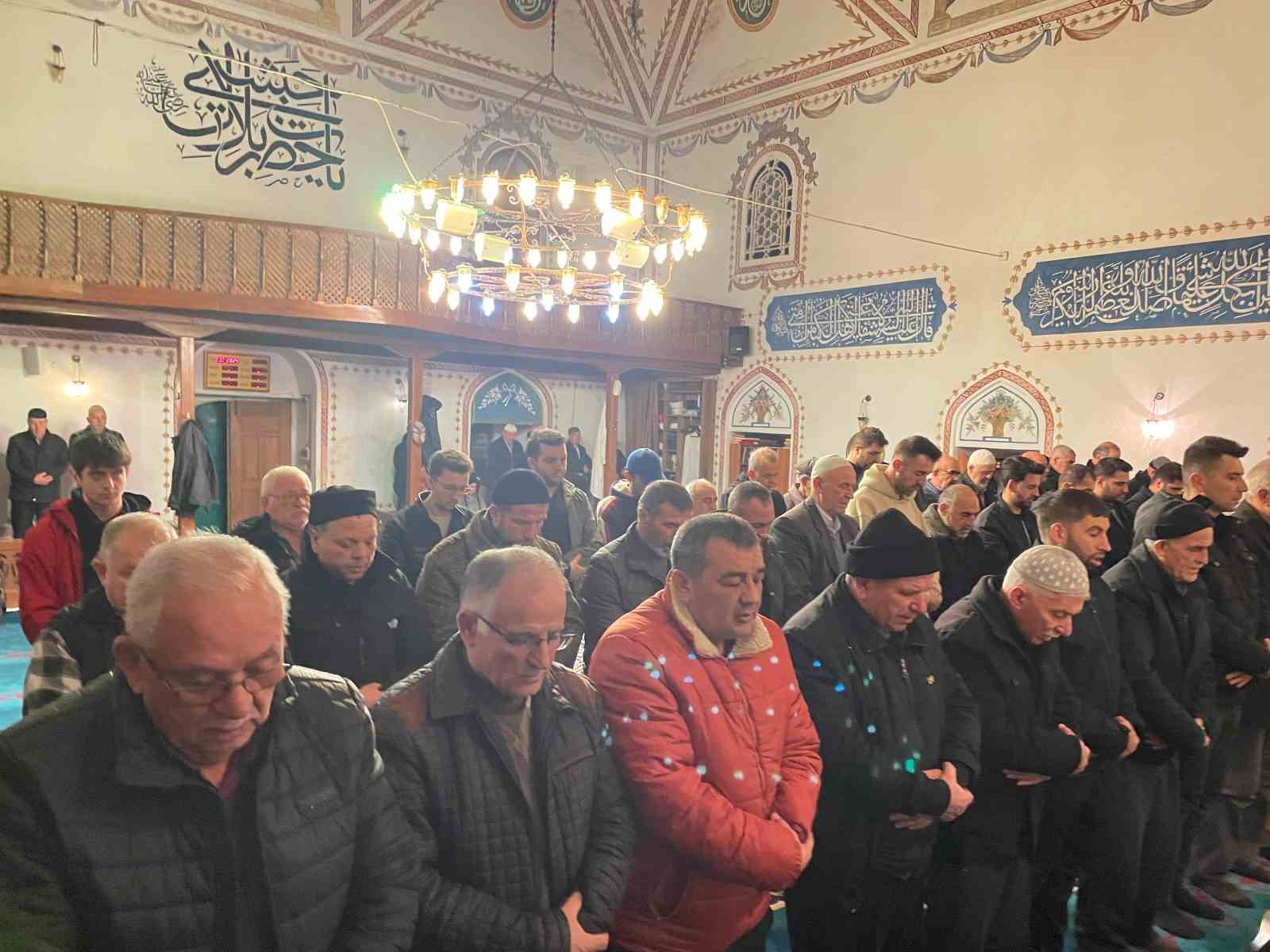 Kırklareli’nde Filistin’de hayatını kaybedenler için gıyabi cenaze namazı kılındı
