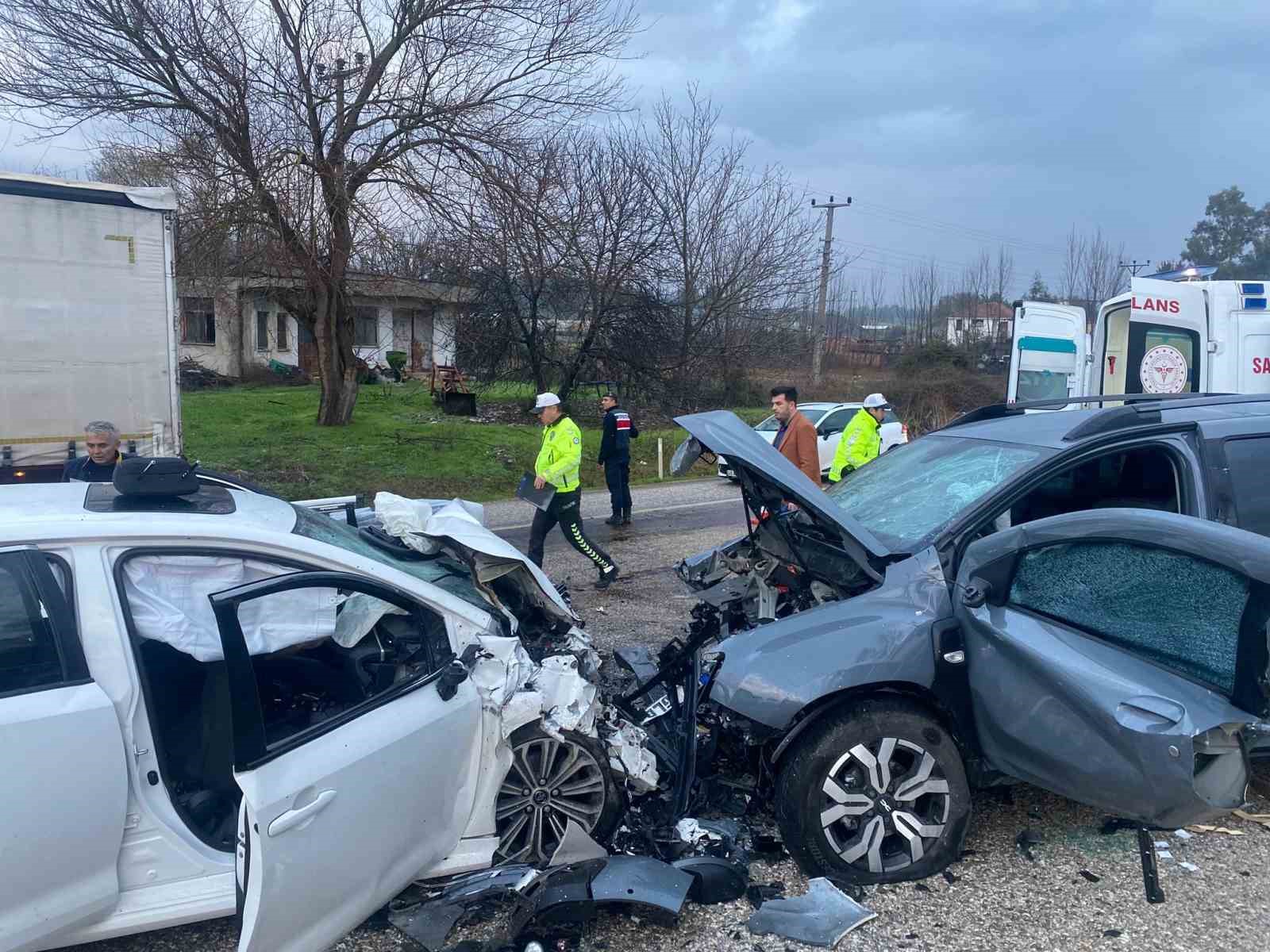 Seydikemer’de trafik kazası: 1 ölü, 3 yaralı