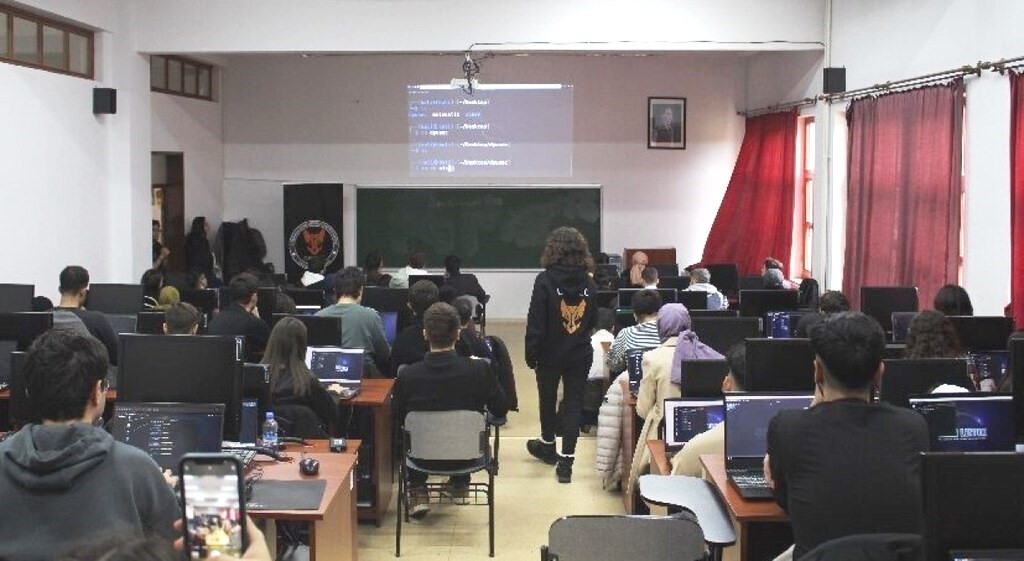 DPÜ’de “Siber Güvenliğe Giriş ve Linux 101” başlıklı eğitimler
