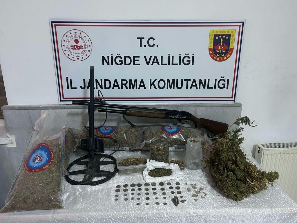 Niğde’de jandarma ekiplerinden tarihi eser operasyonu