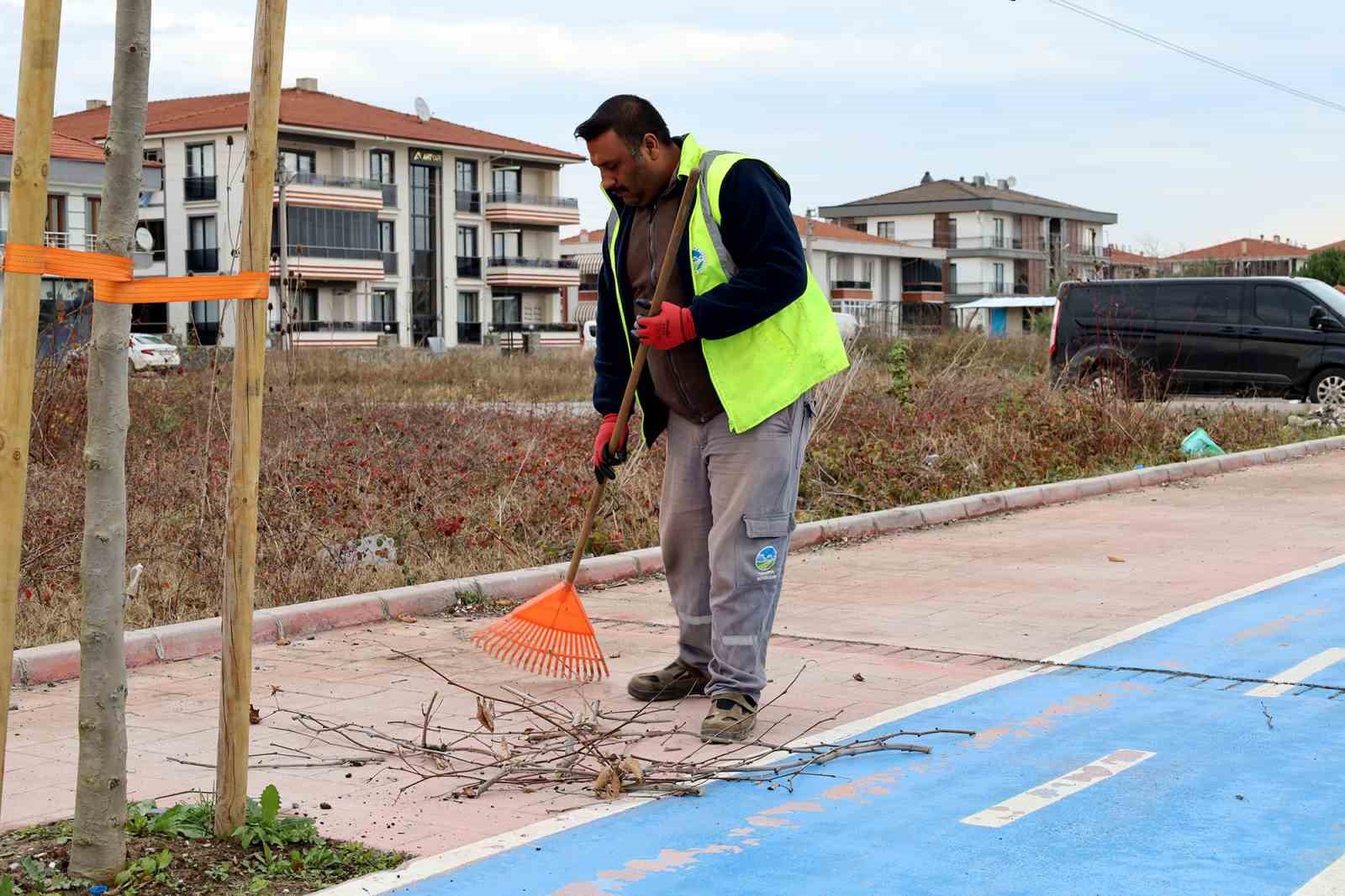 Şehit İlhan Aras Caddesi&rsquo;nin &ccedil;ehresi yapılan dokunuşla değişti

