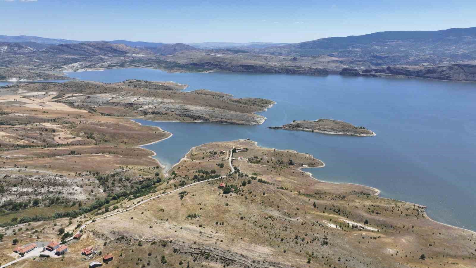 Çamlıdere Barajı’ndan su taşıyan ana isale hattı yenileniyor
