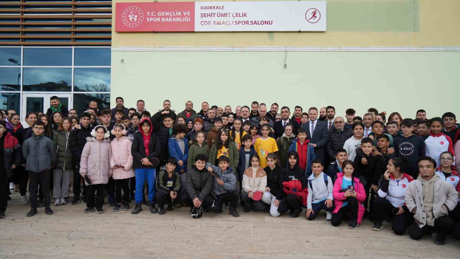 Bakan Yardımcısı Enes Eminoğlu, Kırıkkale’de gençlerle buluştu

