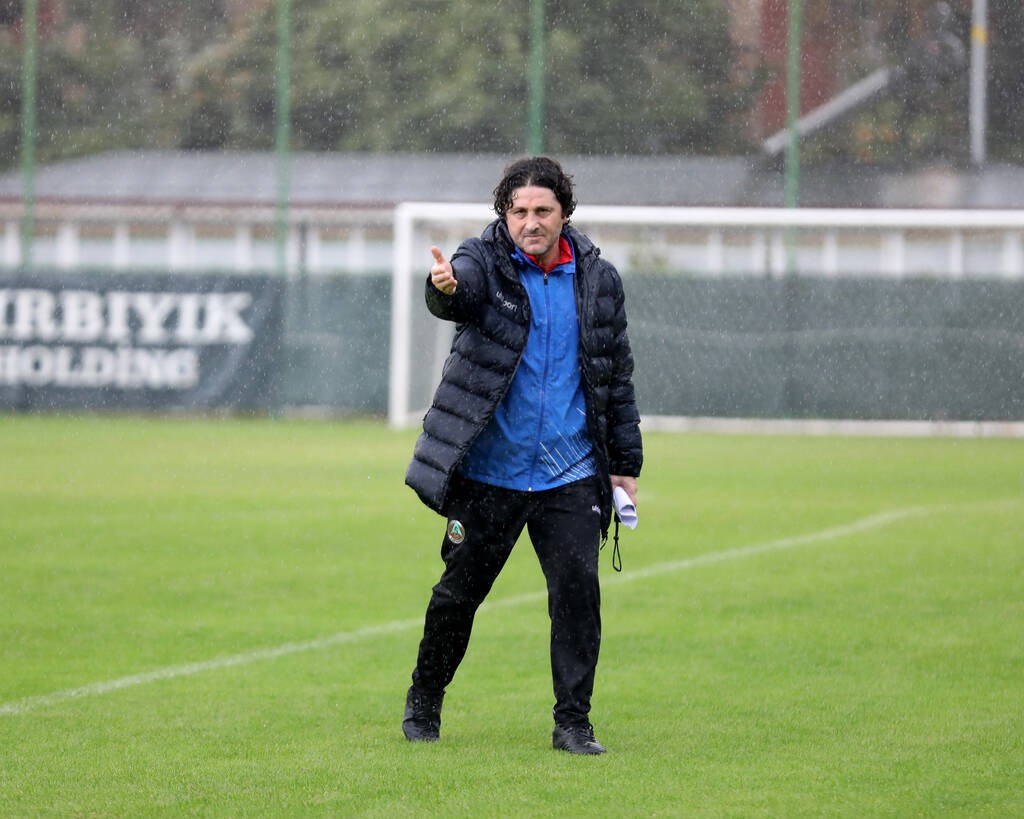 Alanyaspor, Antalyaspor maçı hazırlıklarını tamamladı
