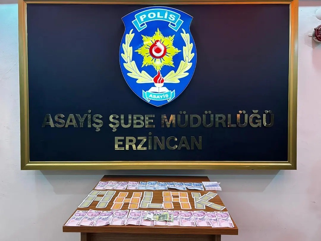 Erzincan’da kumar oynatılan bir işyerine adli ve idari işlem yapıldı