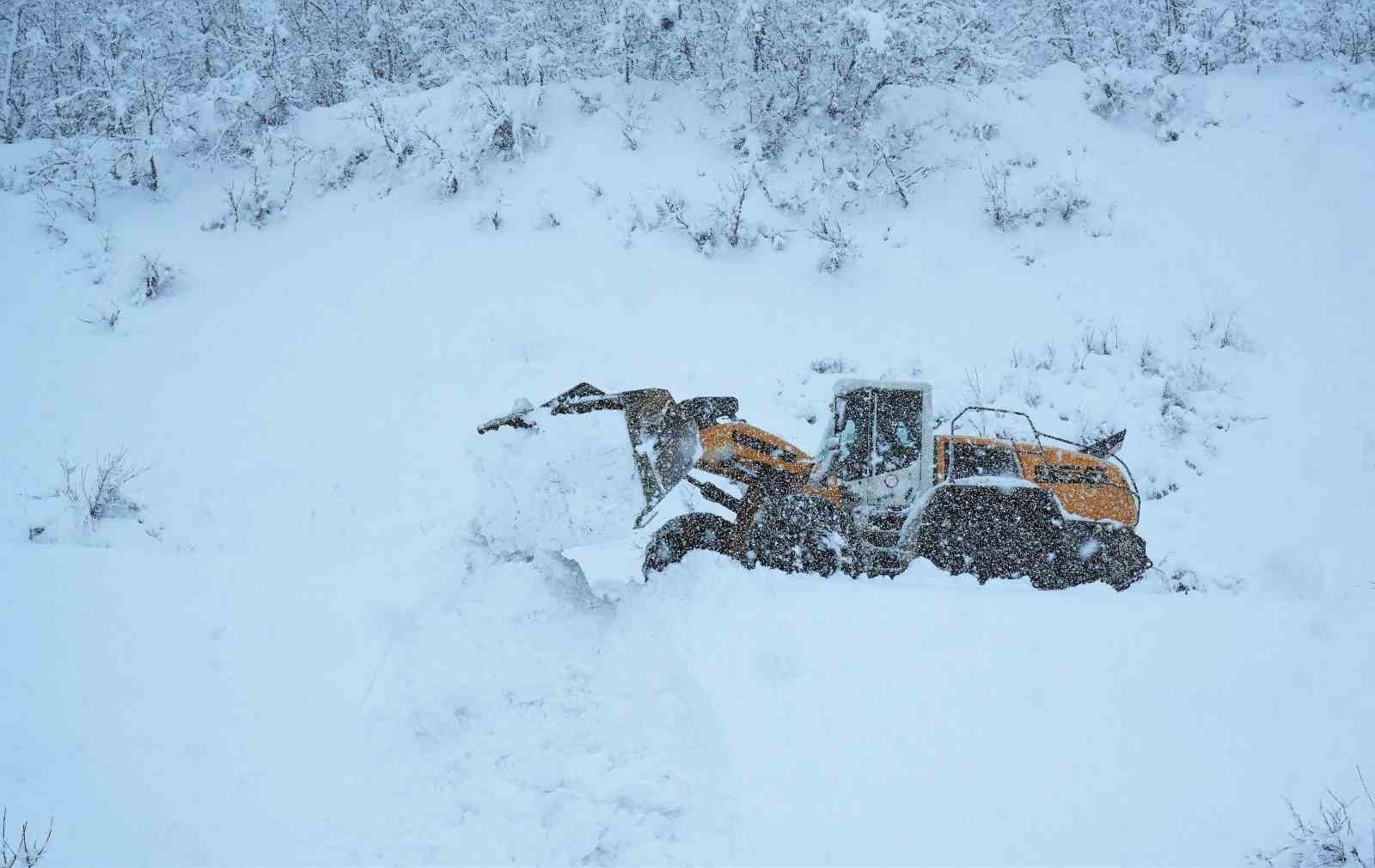 Muş’ta 75 köy yolu ulaşıma kapandı
