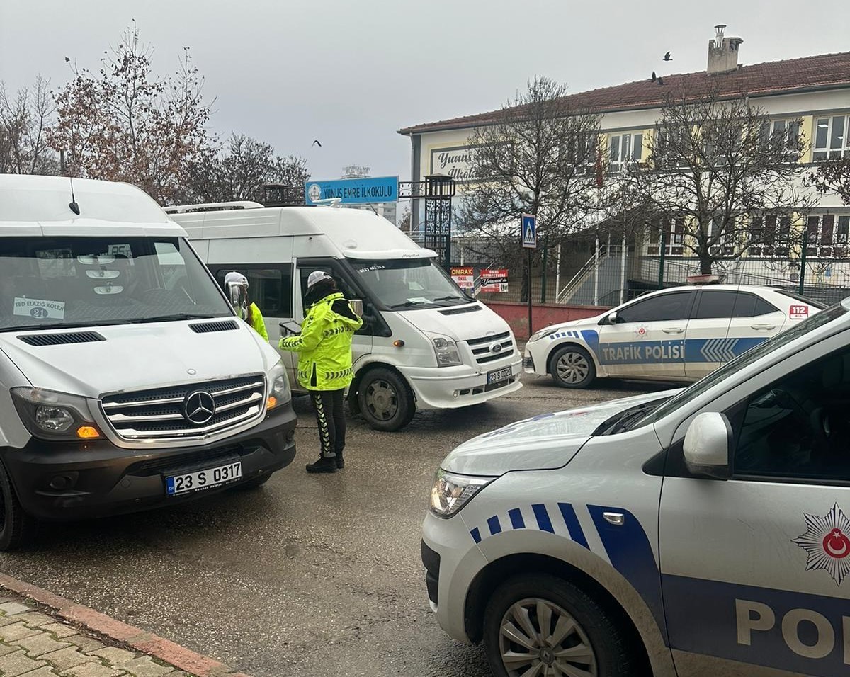 Elazığ’da okul önü denetimleri  sürüyor
