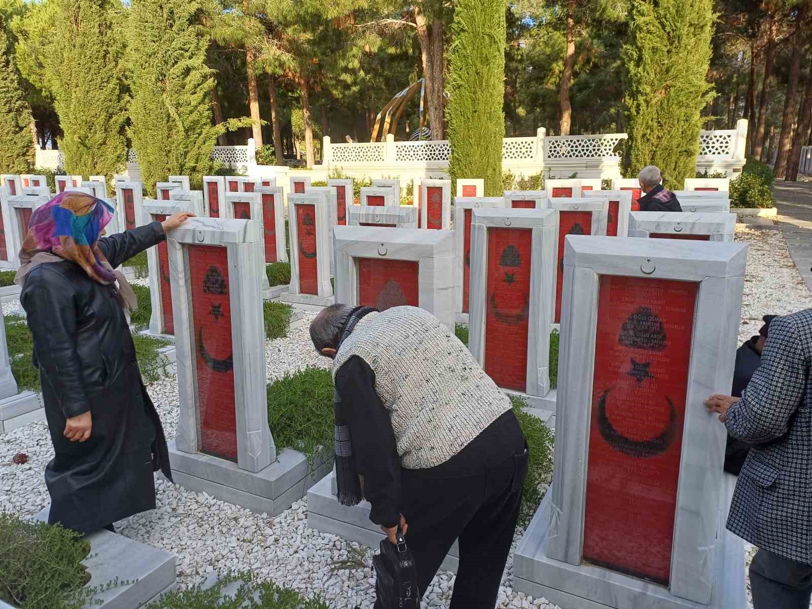 Sındırgılı Gaziler ve aileleri Çanakkale’yi gezdi