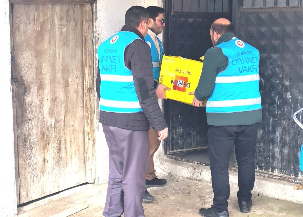 Dumlupınar Müftülüğünden ihtiyaç sahiplerine gıda yardımı