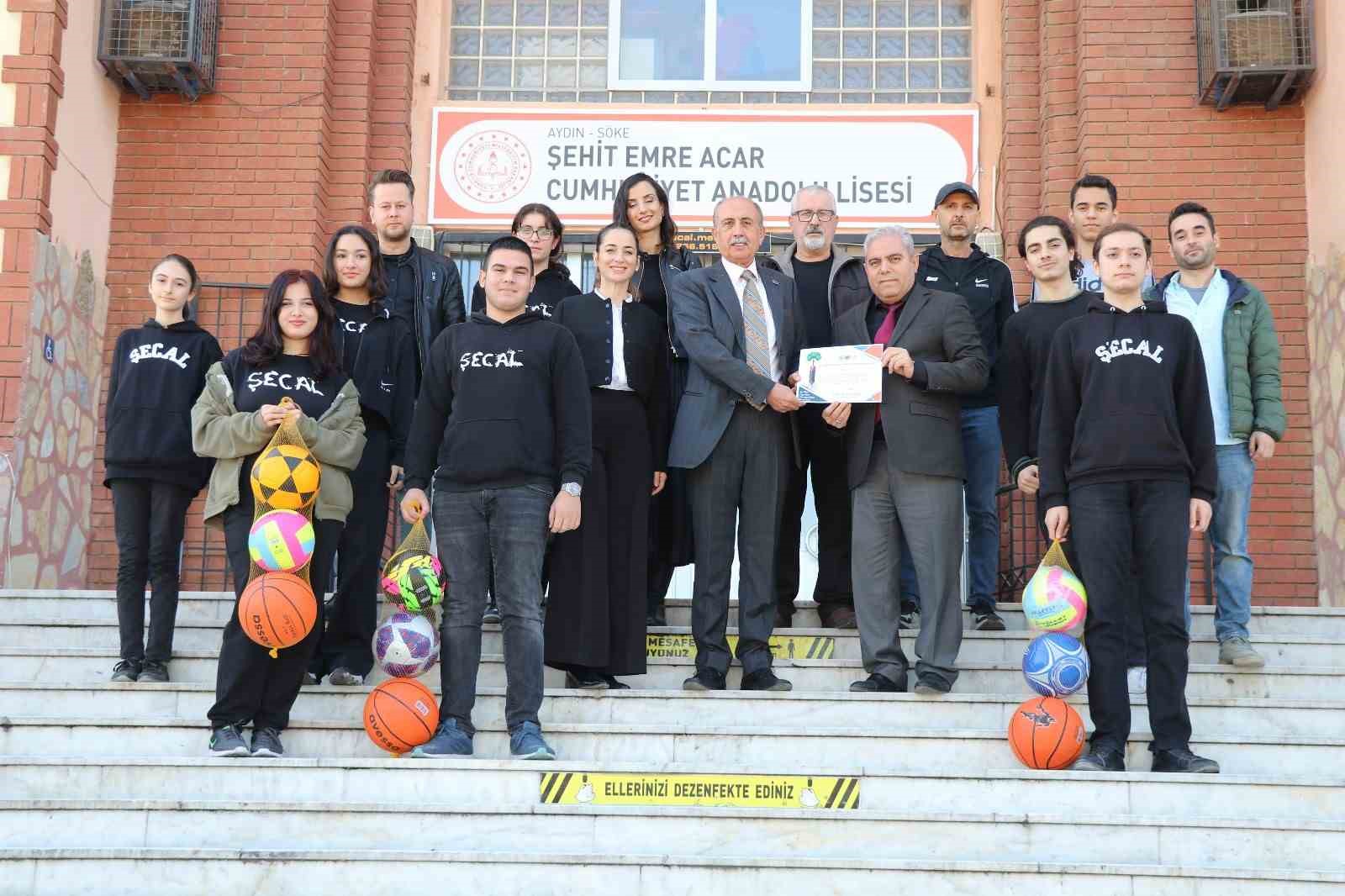 Söke Belediyesi’nin ‘Geleneksel Pil Toplama Yarışması’nın ödülleri verildi
