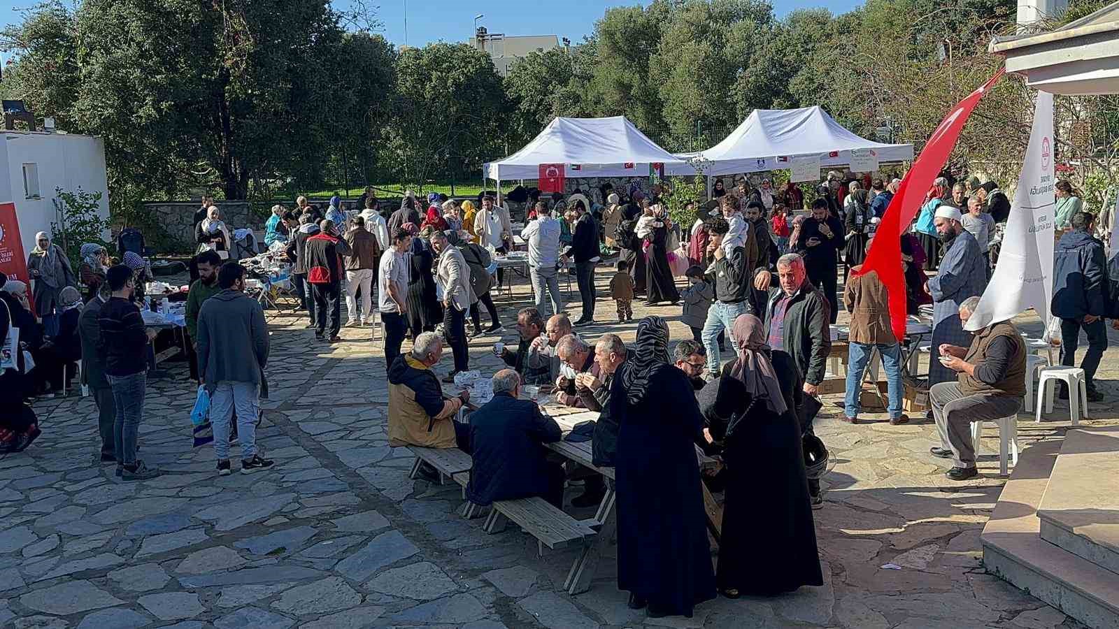 Filistin çarşısına yoğun ilgi
