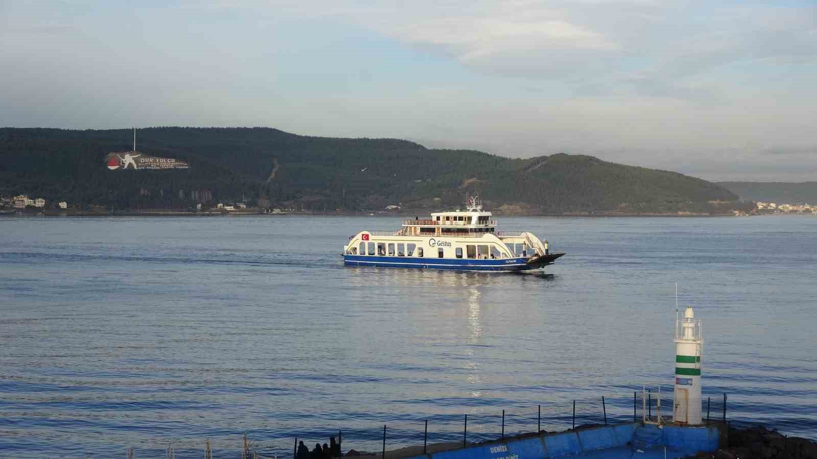 Bozcaada ve G&ouml;k&ccedil;eada&rsquo;ya yarınki feribot seferlerine fırtına engeli
