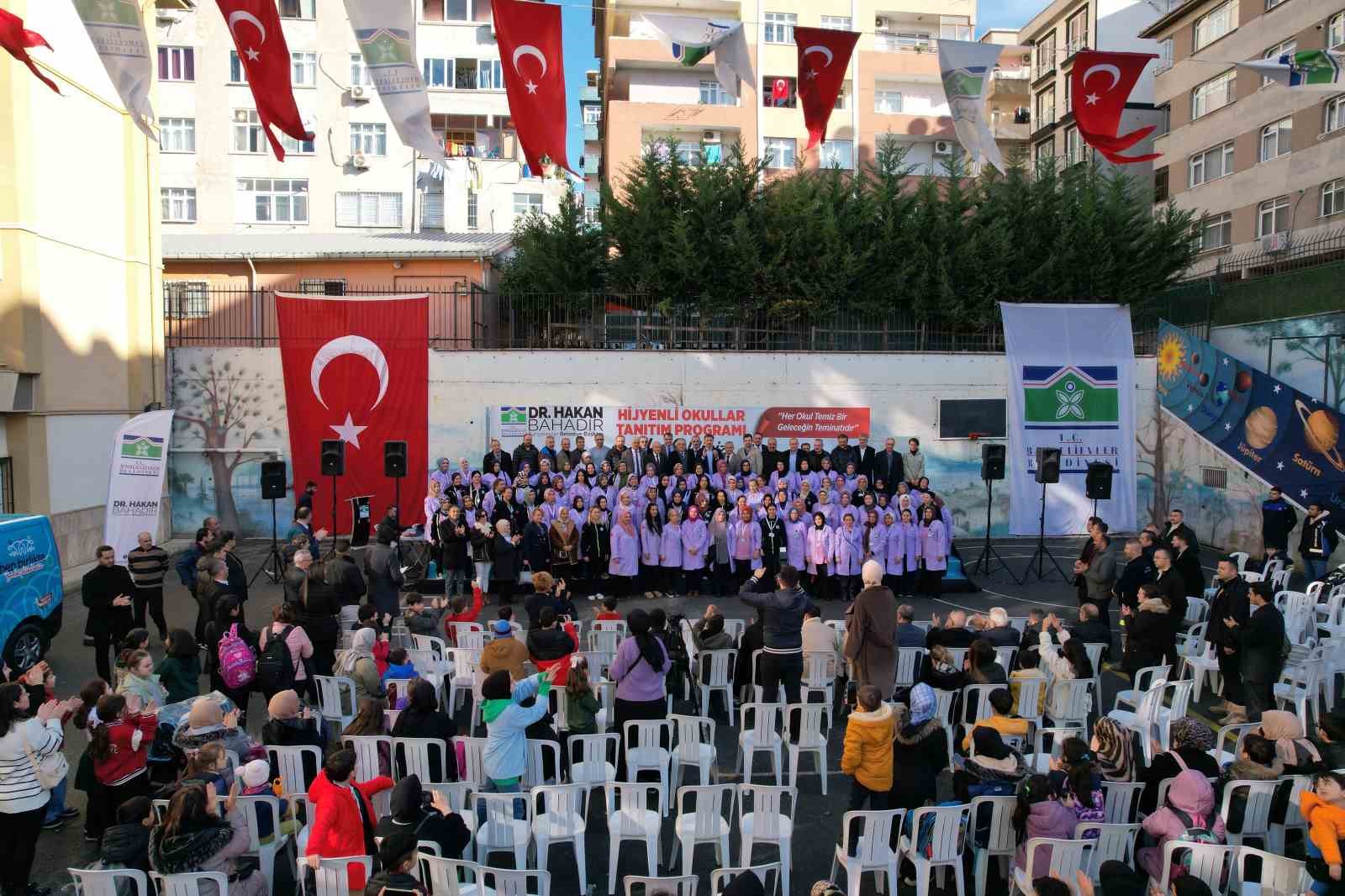 Bahçelievler Belediyesi’nden ‘Temiz Cami Huzurlu İbadet’ ve ‘Temiz Okul’ projesi
