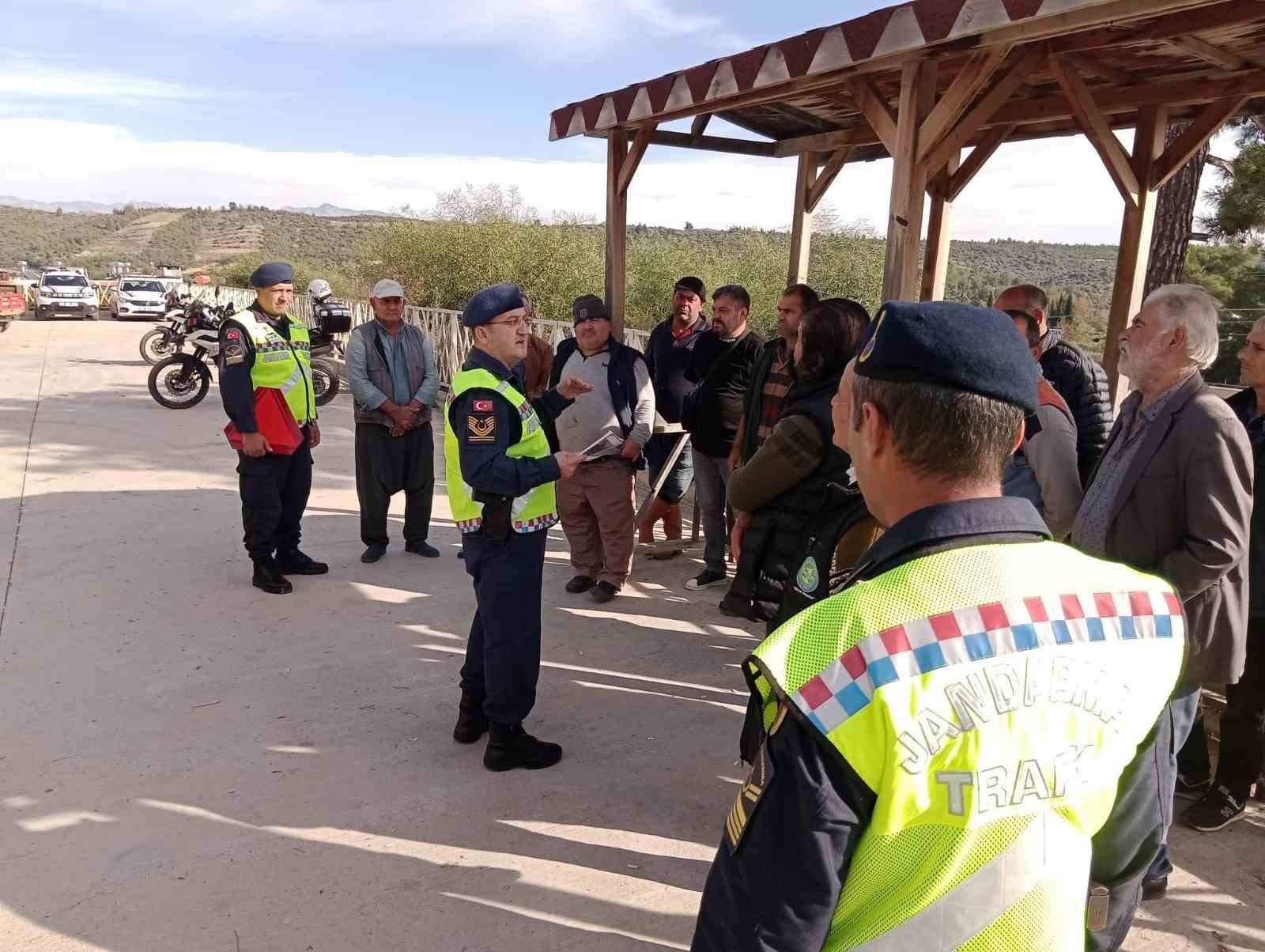 Jandarma trafikten römorklara reflektör