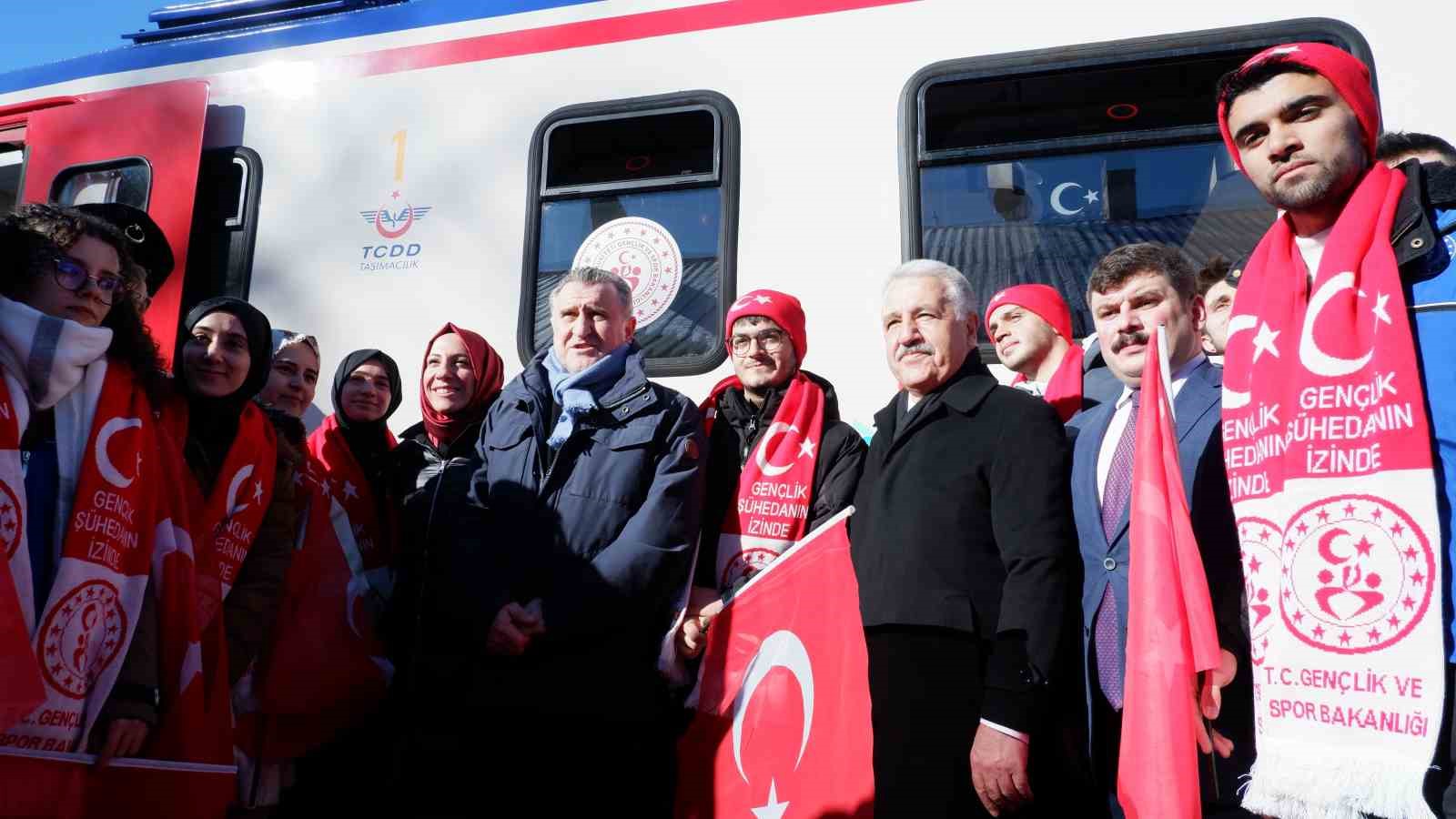 Bakan Bak: “Gençlerimize geçmişimizi iyi anlatmalıyız”
