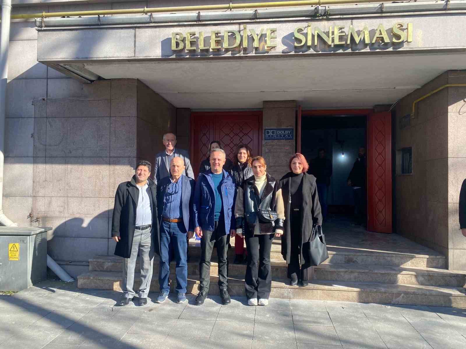 13 yıl &ouml;nce ışıkları s&ouml;nen belediye sineması yeniden hayat bulacak
