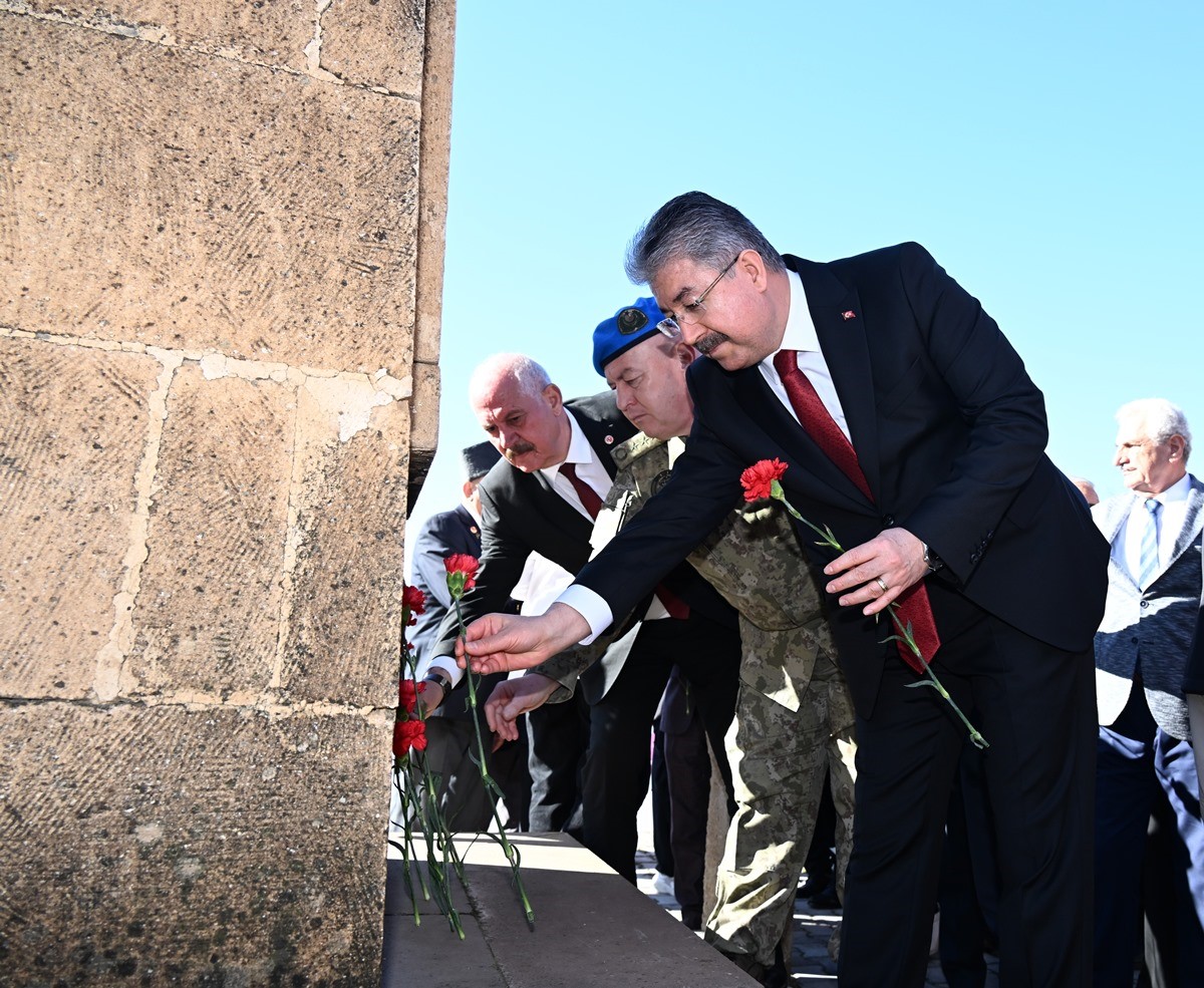 Osmaniye’de &quot;Osmaniye Şehitlerine Yürüyor” programı