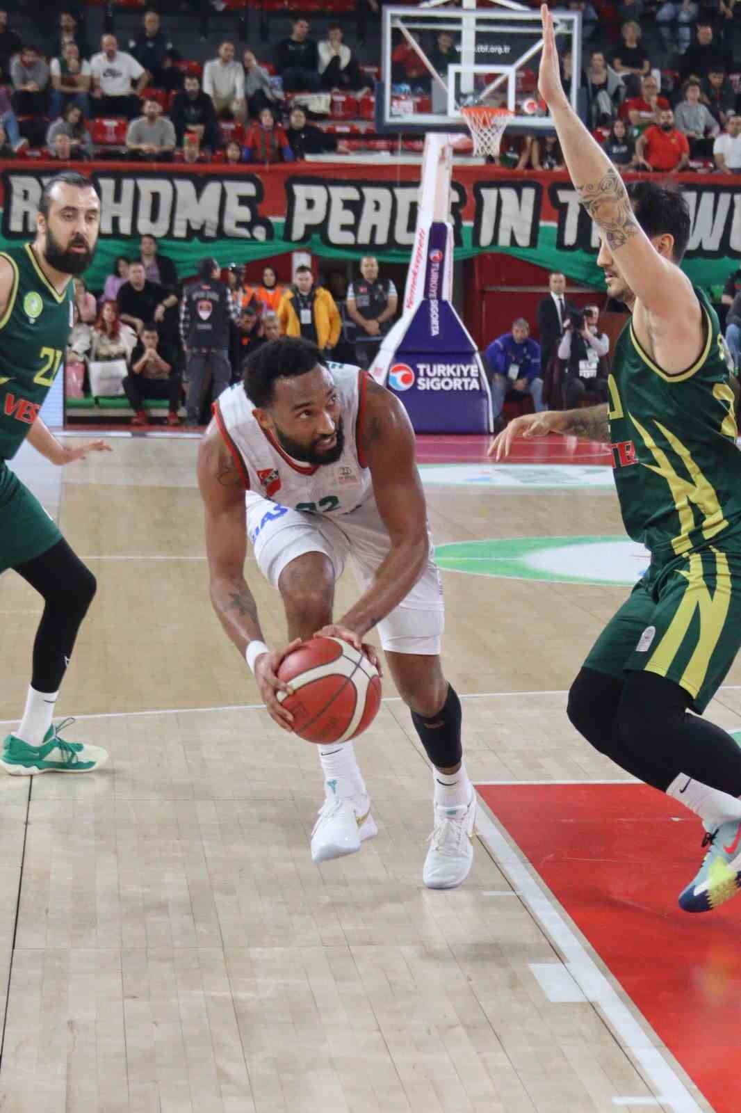 Basketbol Süper Ligi: P. Karşıyaka: 87 - Manisa Büyükşehir: 91
