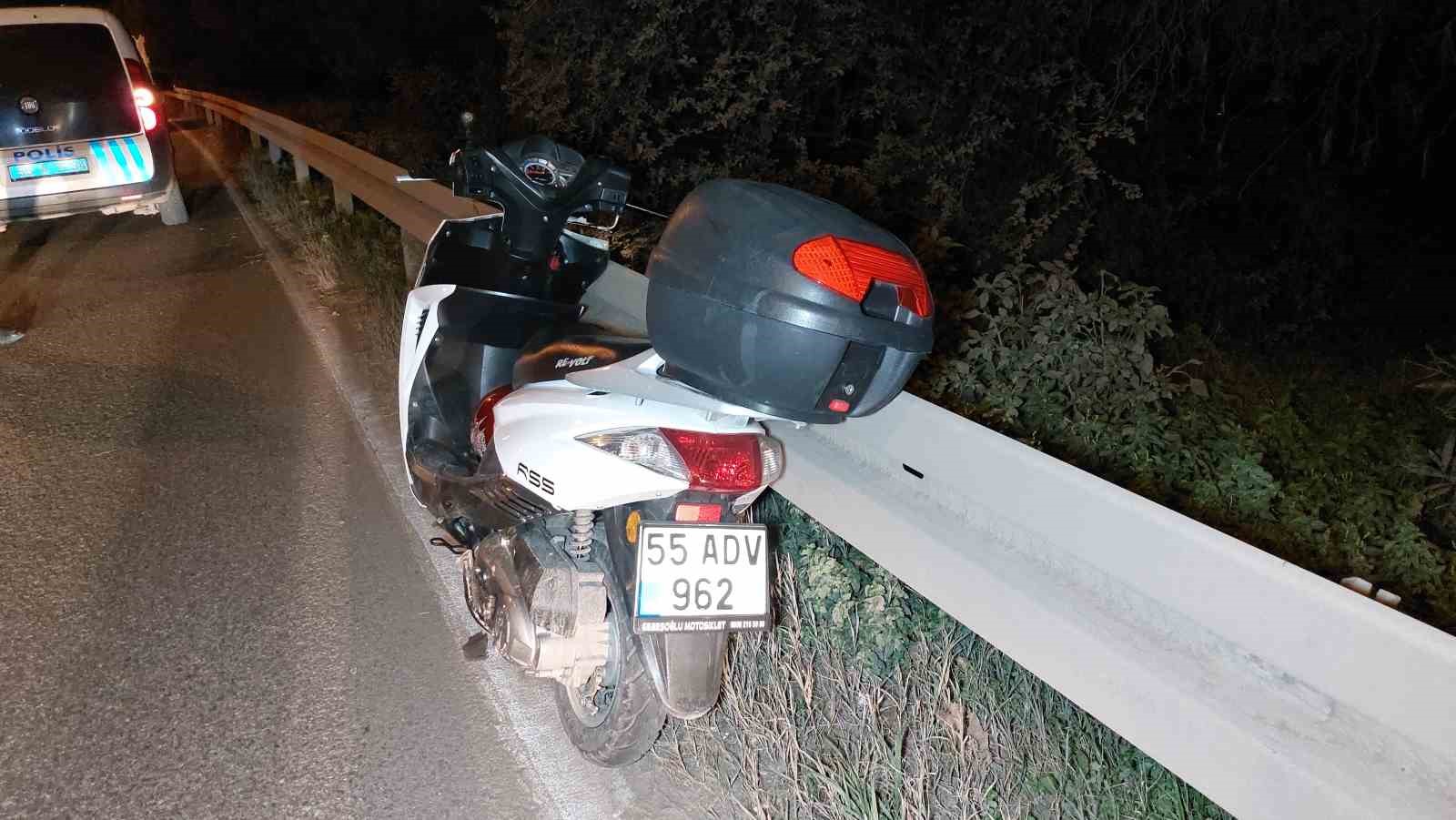Samsun’da motosiklet bariyere çarptı: 1 yaralı