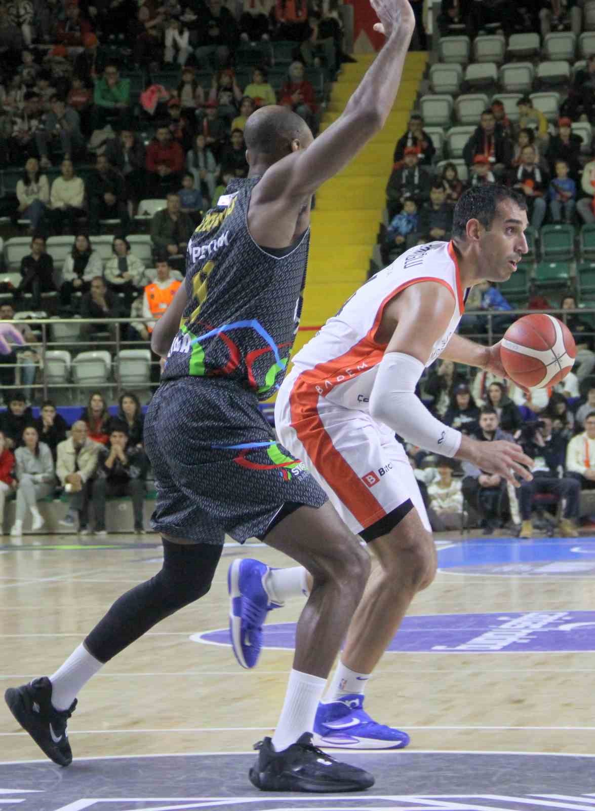 Türkiye Sigorta Basketbol Süper Ligi: Çağdaş Bodrumspor: 62 - Aliağa Petkimspor: 80