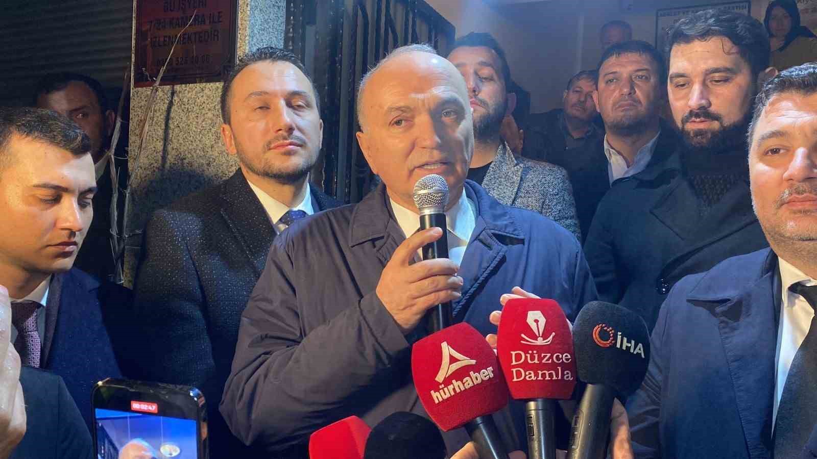 Faruk Özlü’ye Düzce’de tulum ve davul-zurnalı karşılama
