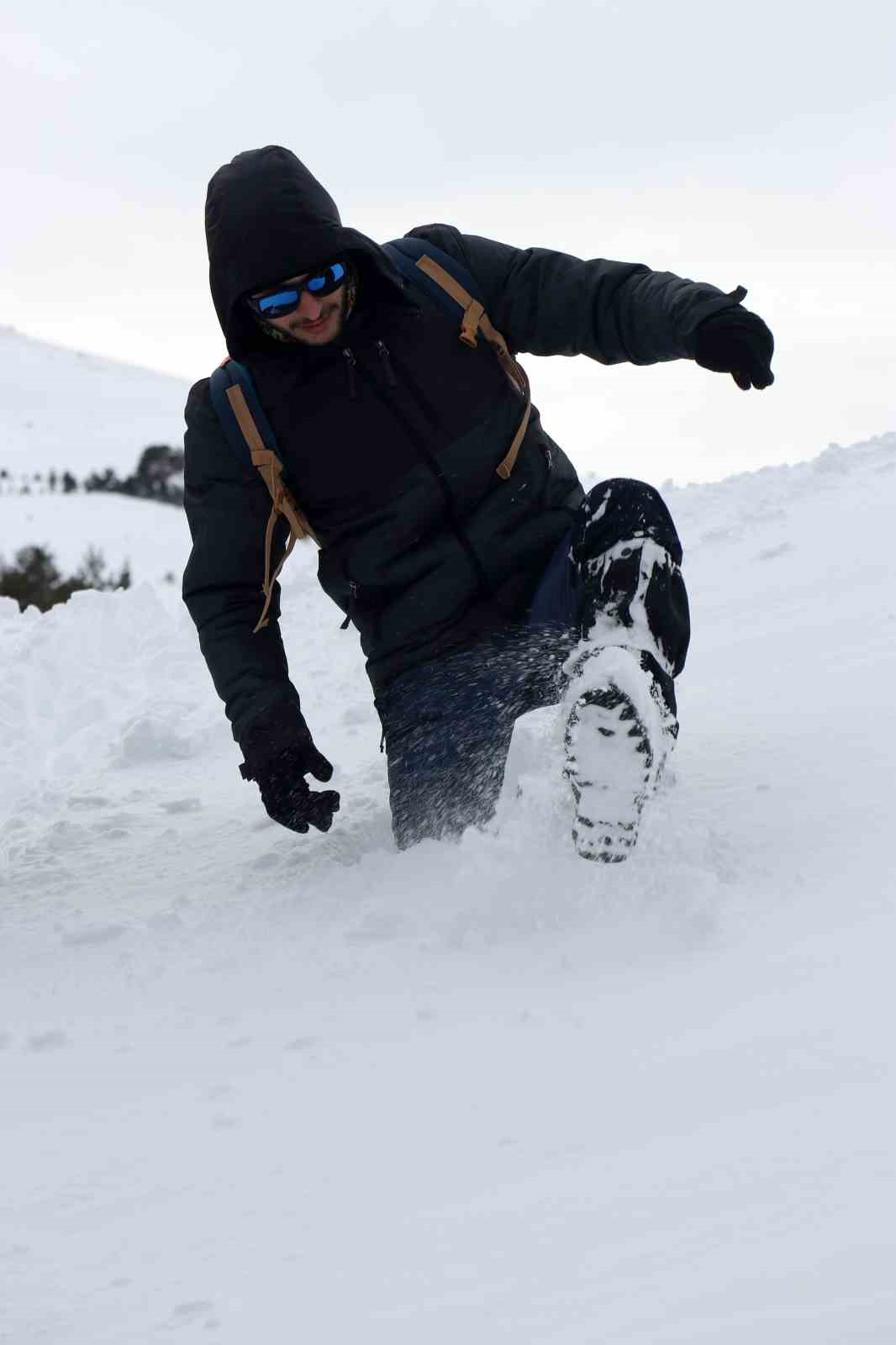 G&uuml;m&uuml;şhaneli dağcılardan Kalis Yaylasına unutulmaz kış y&uuml;r&uuml;y&uuml;ş&uuml;
