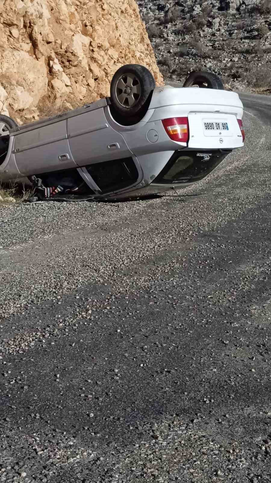 Gercüş’te takla atan otomobilde biri bebek 5 kişi yaralandı
