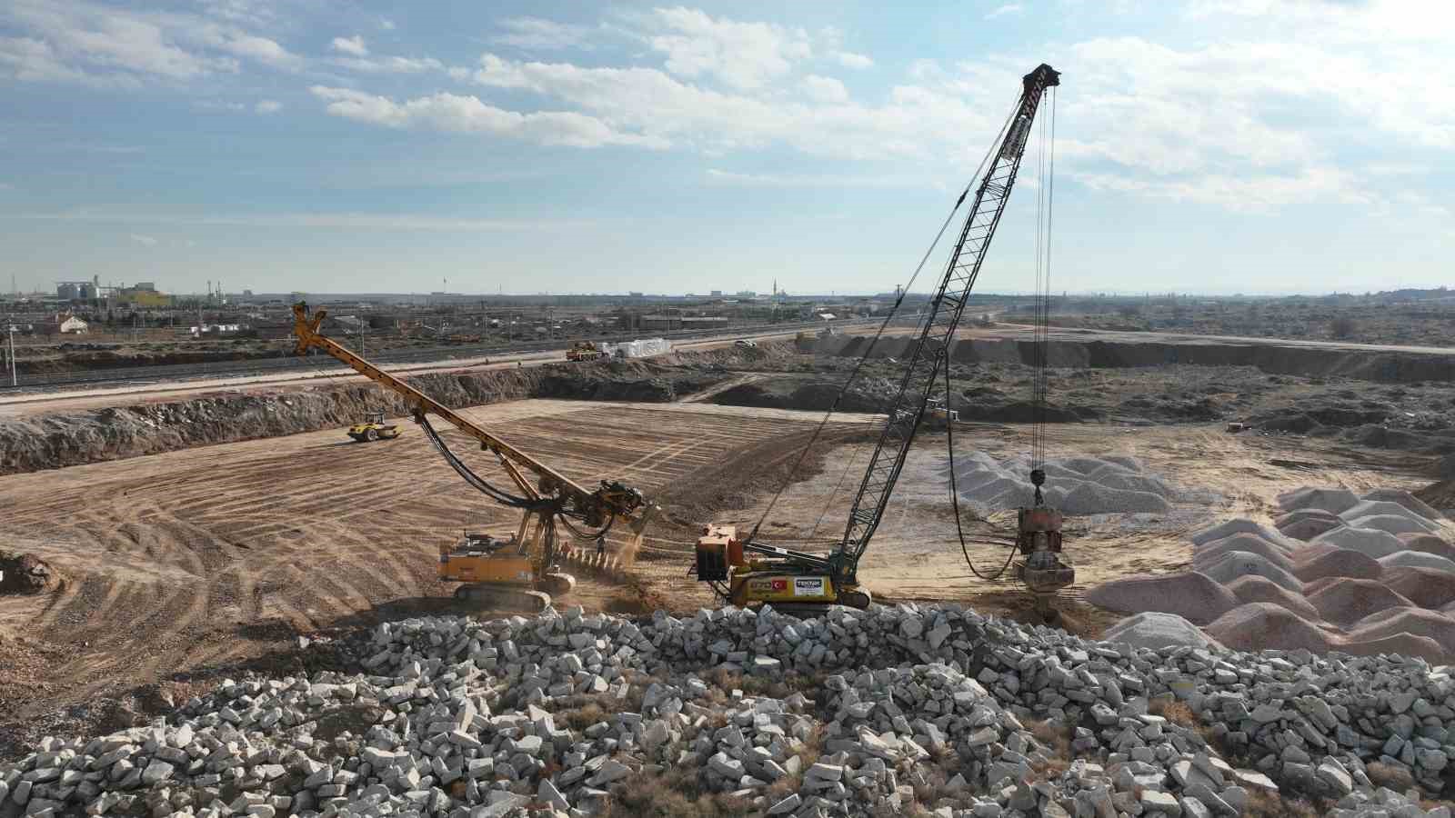 Başkan Altay: "Konya tarihinin en önemli ulaşım yatırımı Konyaray Banliyö Hattı hızla ilerliyor"