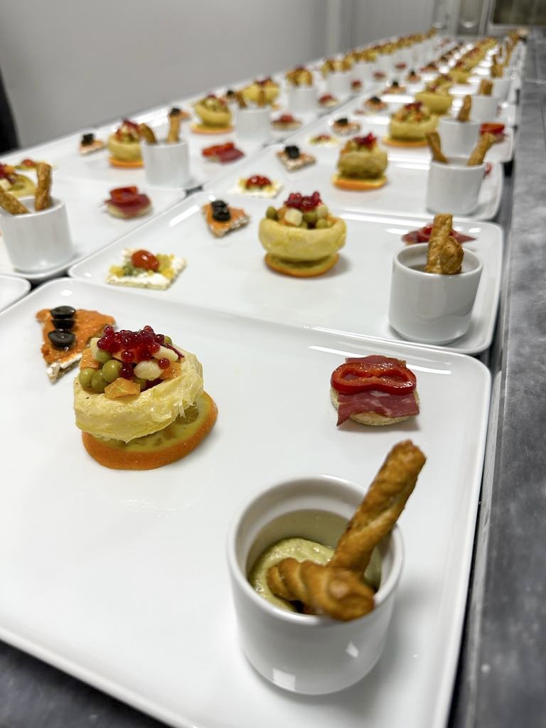 Molek&uuml;ler gastronominin inceliklerini sergilediler
