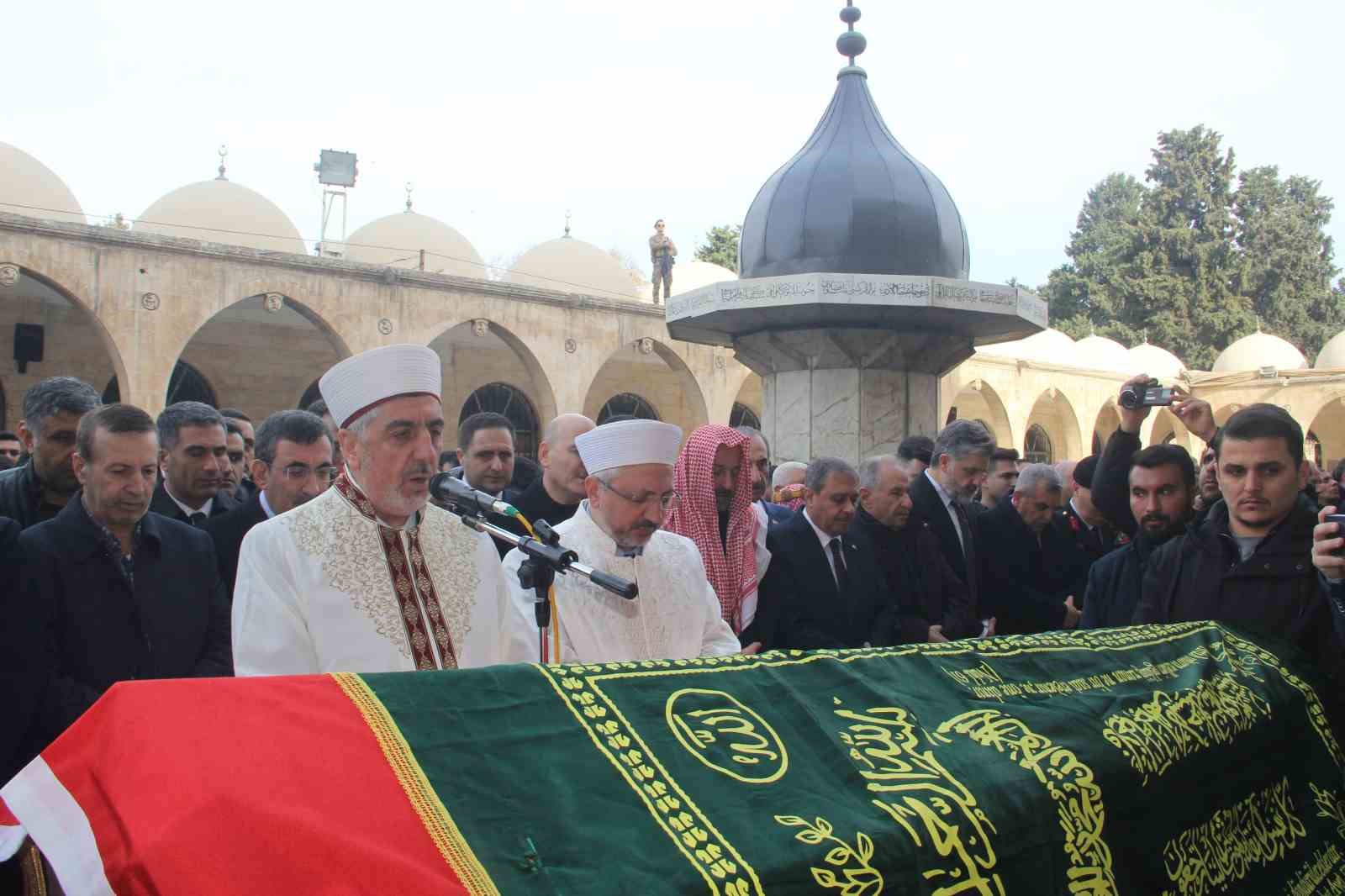 Hayatn kaybeden eski milletvekili son yolculuuna uurland
