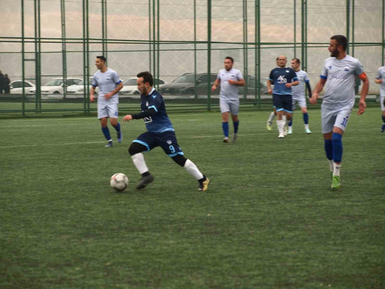 Amaratspor: 4 - Yahyalı Gençlerbirliği: 2