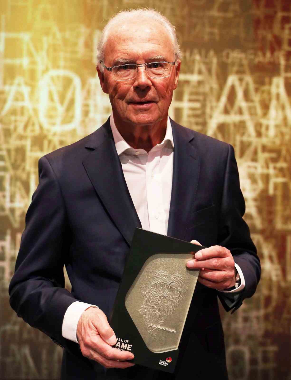 Alman futbolunun efsane ismi Beckenbauer hayatını kaybetti 