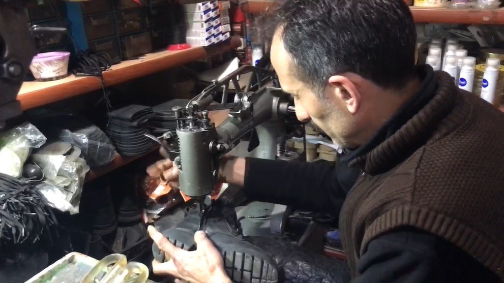 Yaklaşık yarım asırdır baba mesleğini s&uuml;rd&uuml;r&uuml;yor
