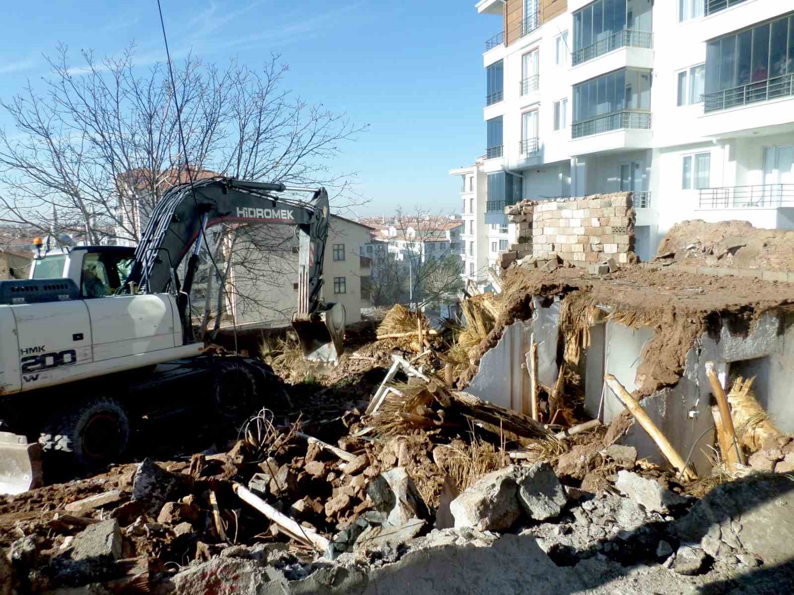 Aksaray’da son 5 yılda bin 56 metruk bina ortadan kaldırıldı