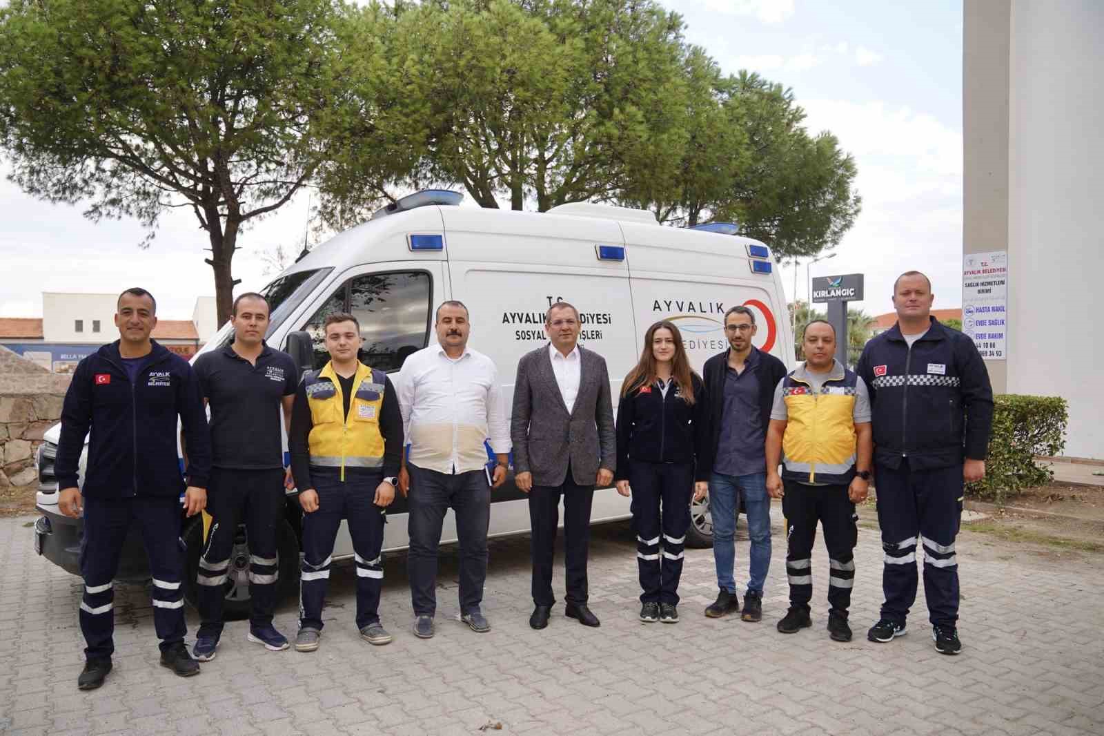 Ayvalık’ta evde sağlık ve hasta nakil hizmeti