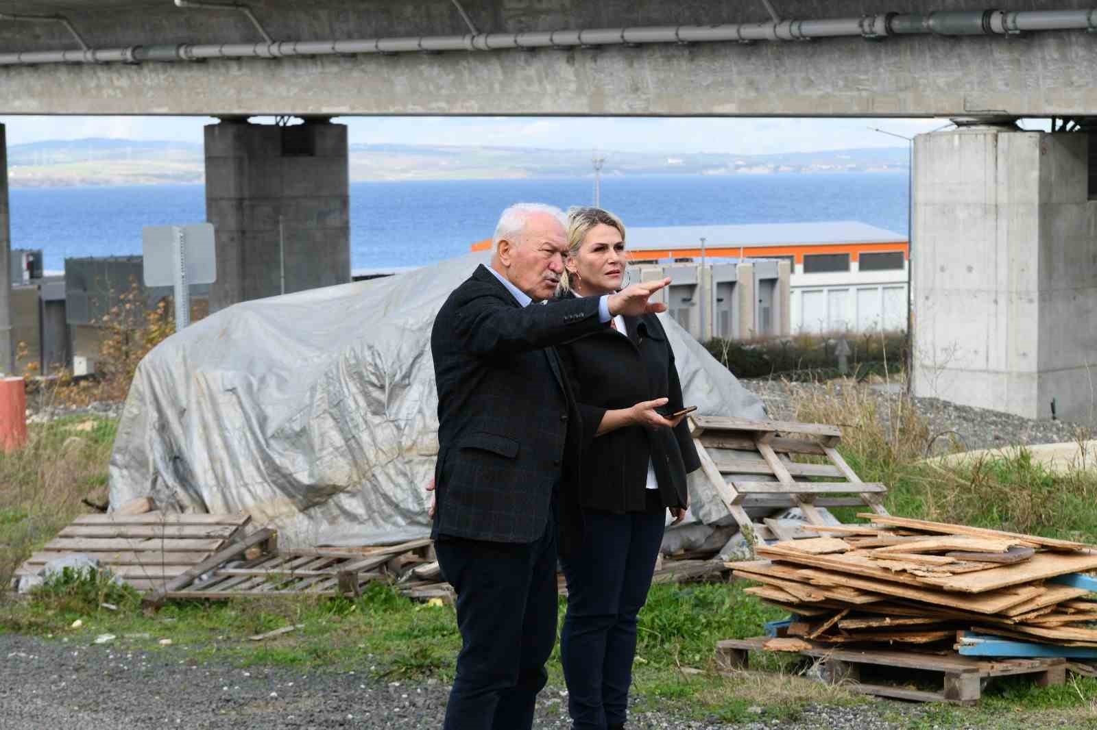 Lapseki Belediyesi, Yeni Sanayi Sitesi girişine yeni yol inşa ediyor