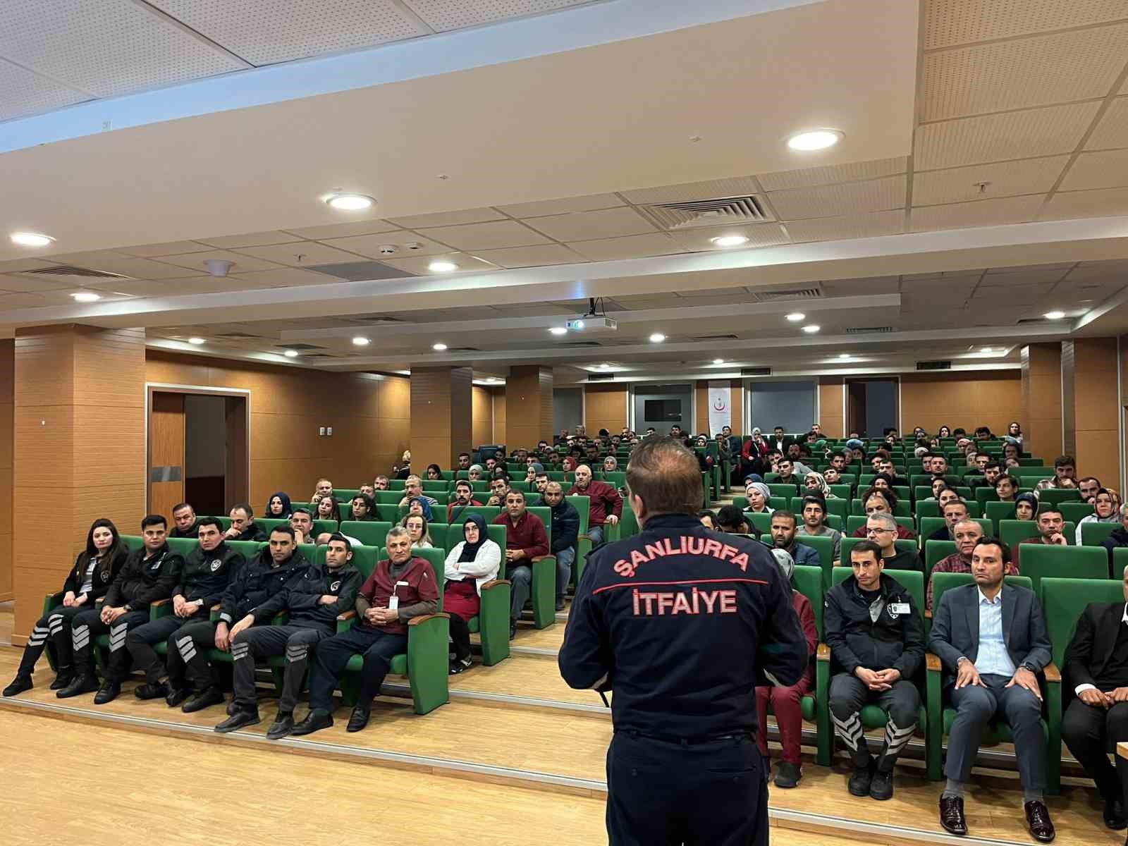 Büyükşehir itfaiyesinden “risk alma, önlem al” semineri