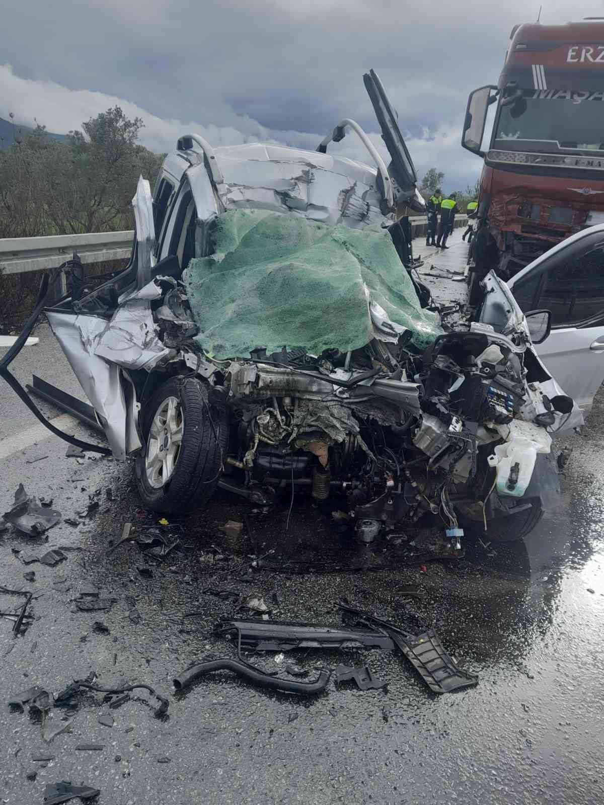 Ters yönde giden sürücü kazaya neden oldu
