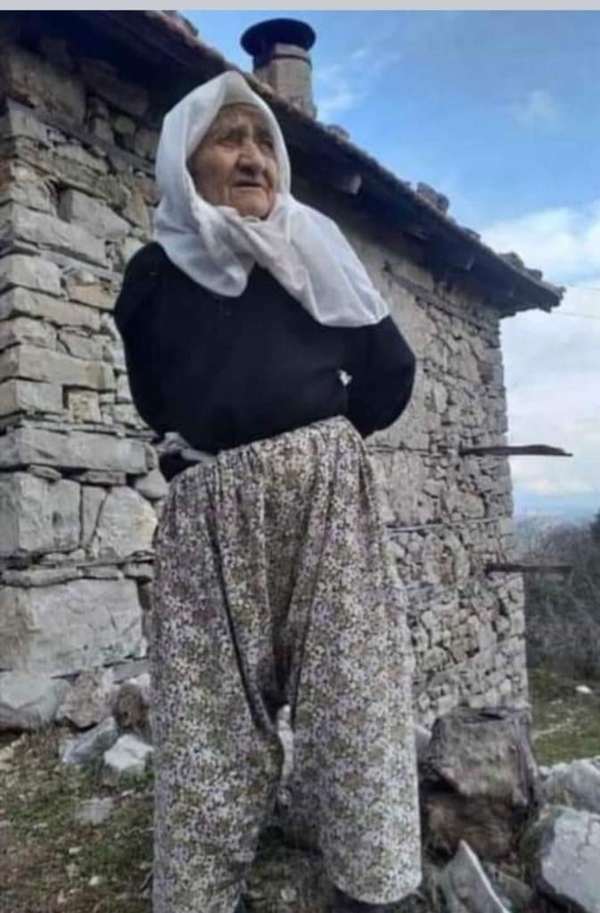 Burdur&rsquo;da ev yangını: Yaşlı kadın hayatını kaybetti
