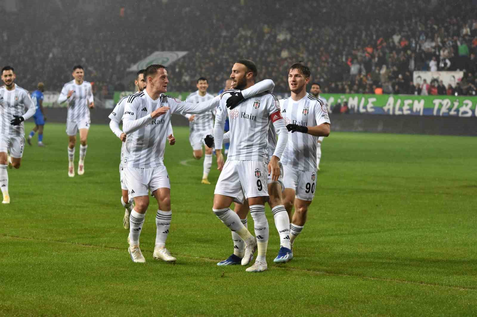 Trendyol Süper Lig: Çaykur Rizespor: 0 - Beşiktaş: 1 (Maç devam ediyor)
