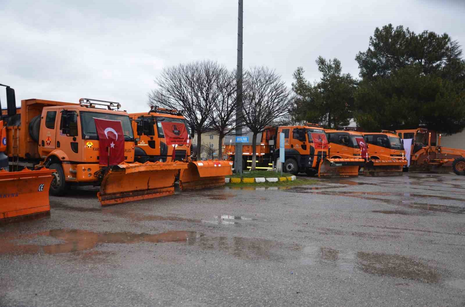 Emet’te Karayolları kışla mücadeleye hazır
