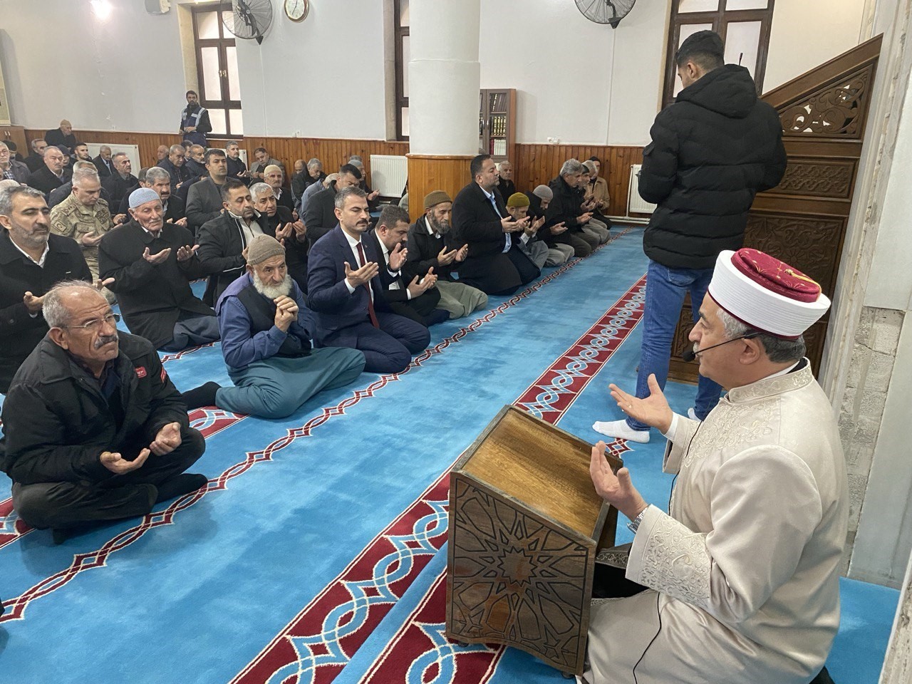 Depremde hayatını kaybeden gazeteciler i&ccedil;in mevlit okutuldu
