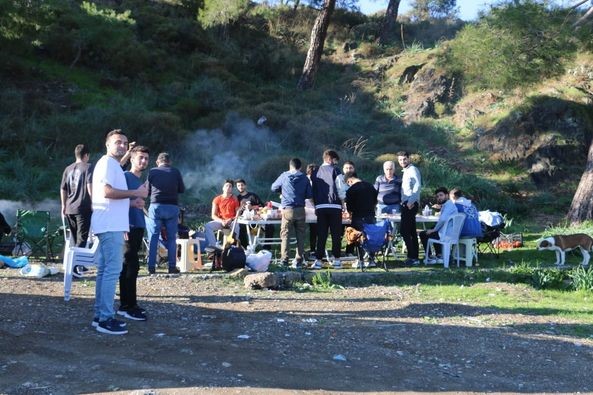 Fethiye’de öğrenciler piknikte buluştu